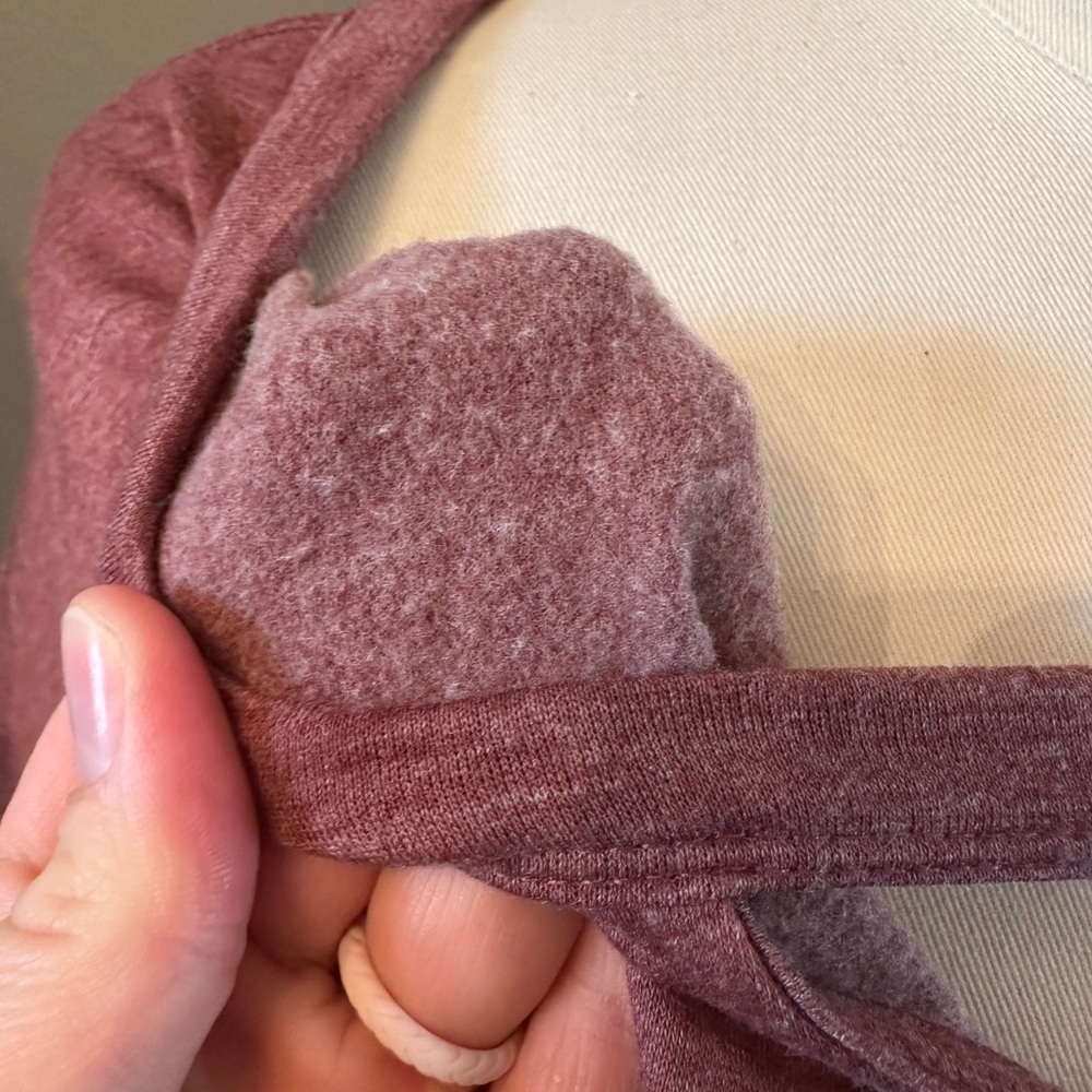Women's Cutout Detail Top - Maroon - Picture 3 of 3